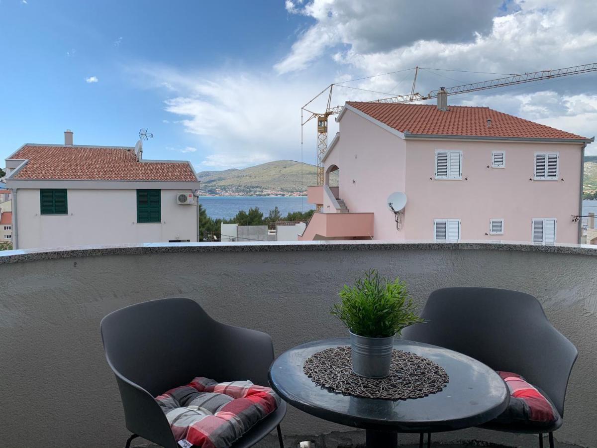 Apartments Luce Трогир Экстерьер фото