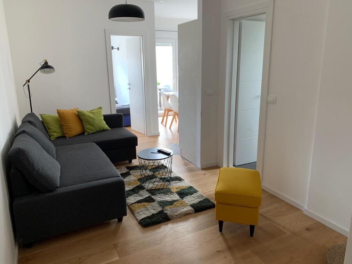 Apartments Luce Трогир Экстерьер фото